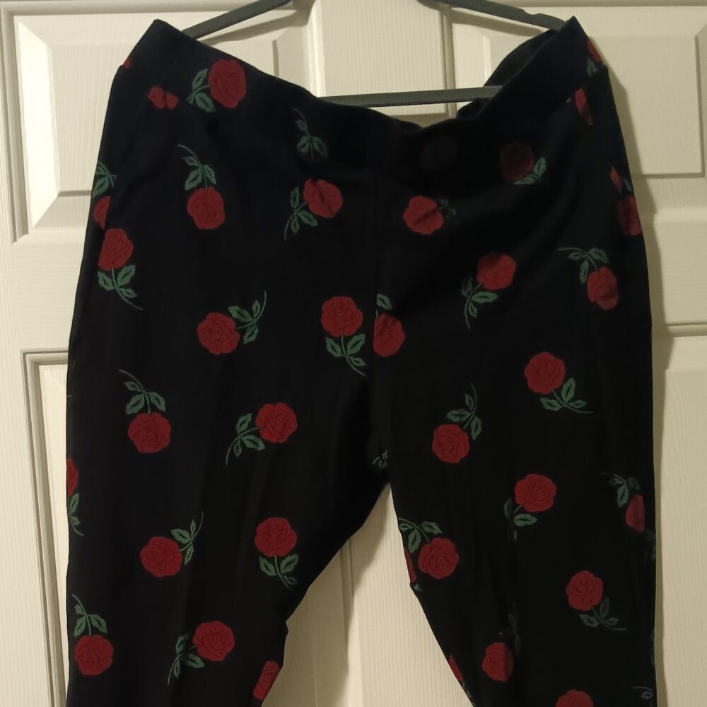 Torrid Rose Leggings Size 4X